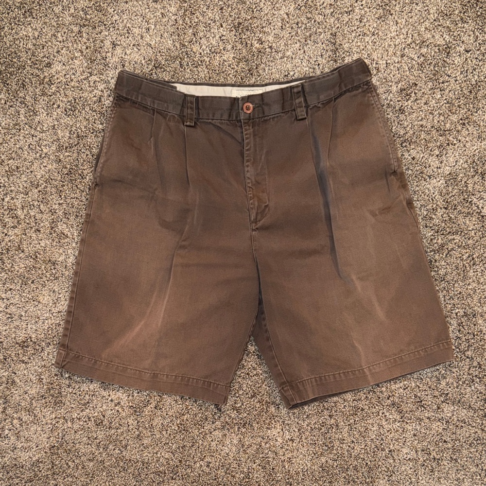 Falls Creek Men's Tan Flat Front Shorts